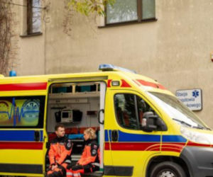 Na sygnale, odcinek 829: Chory rolnik uznaje lekarza za zmorę i próbuje uciec ratownikom na traktorze