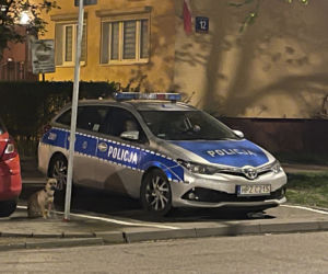 Kłęby dymu i ogromny smród. Kawalerka na Ochocie stanęła w ogniu