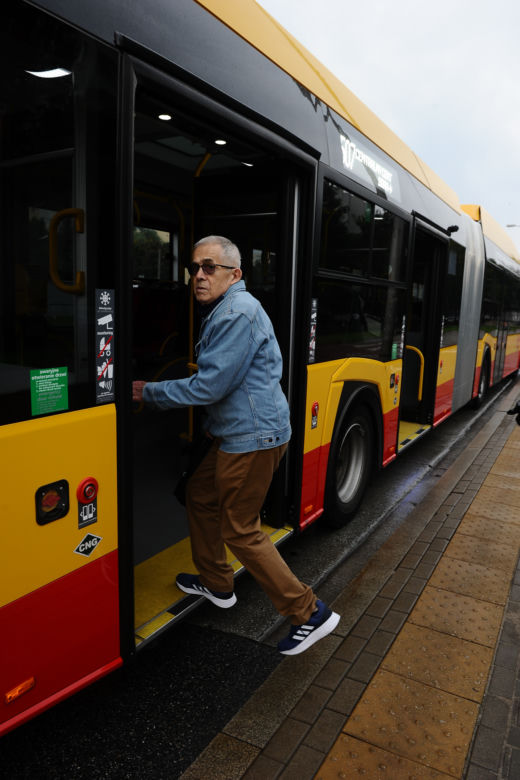 Ścisk w autobusach od września. Na tych liniach będą cięcia