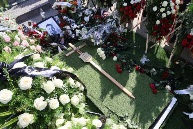 Poseł Łukasz Litewka spoczął w honorowym miejscu