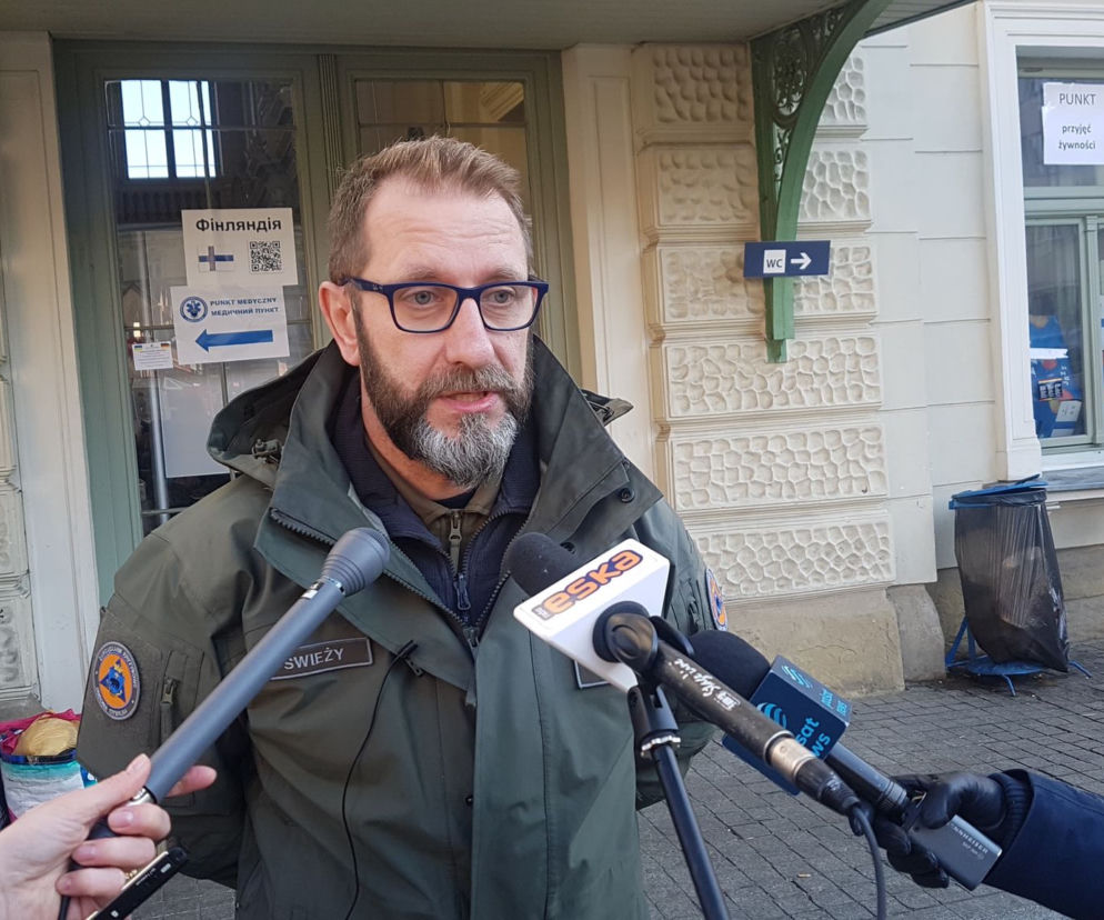 Wiceprezydent: z miasta ostatniej doby wyjechało ok. 9 tys. uchodźców. Jakie nastroje w Przemyślu? 