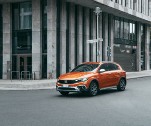 (2021) Fiat Tipo Cross