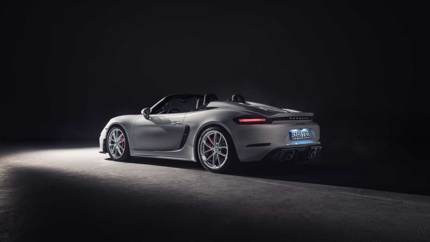 Porsche 718 Spyder i 718 Cayman GT4 z 4-litrowym bokserem