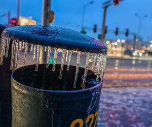 Gołoledź paraliżuje Polskę