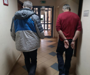 Na księdza z siekierą?! Atak na duchownego z Otwocka