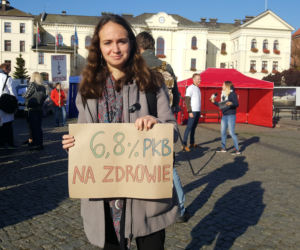 Rezydenci z bydgoskich szpitali protestowali na Starym Rynku