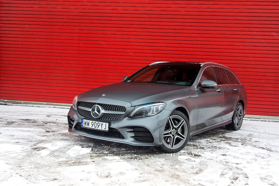 Mercedes-Benz C220d Kombi 4Matic 9G-Tronic AMG Line