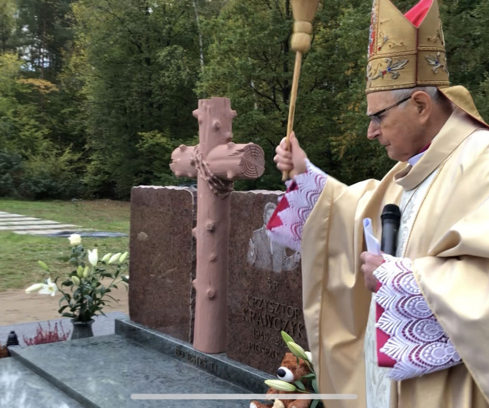 Poświęcenie nowego nagrobka Krzysztofa Krawczyka