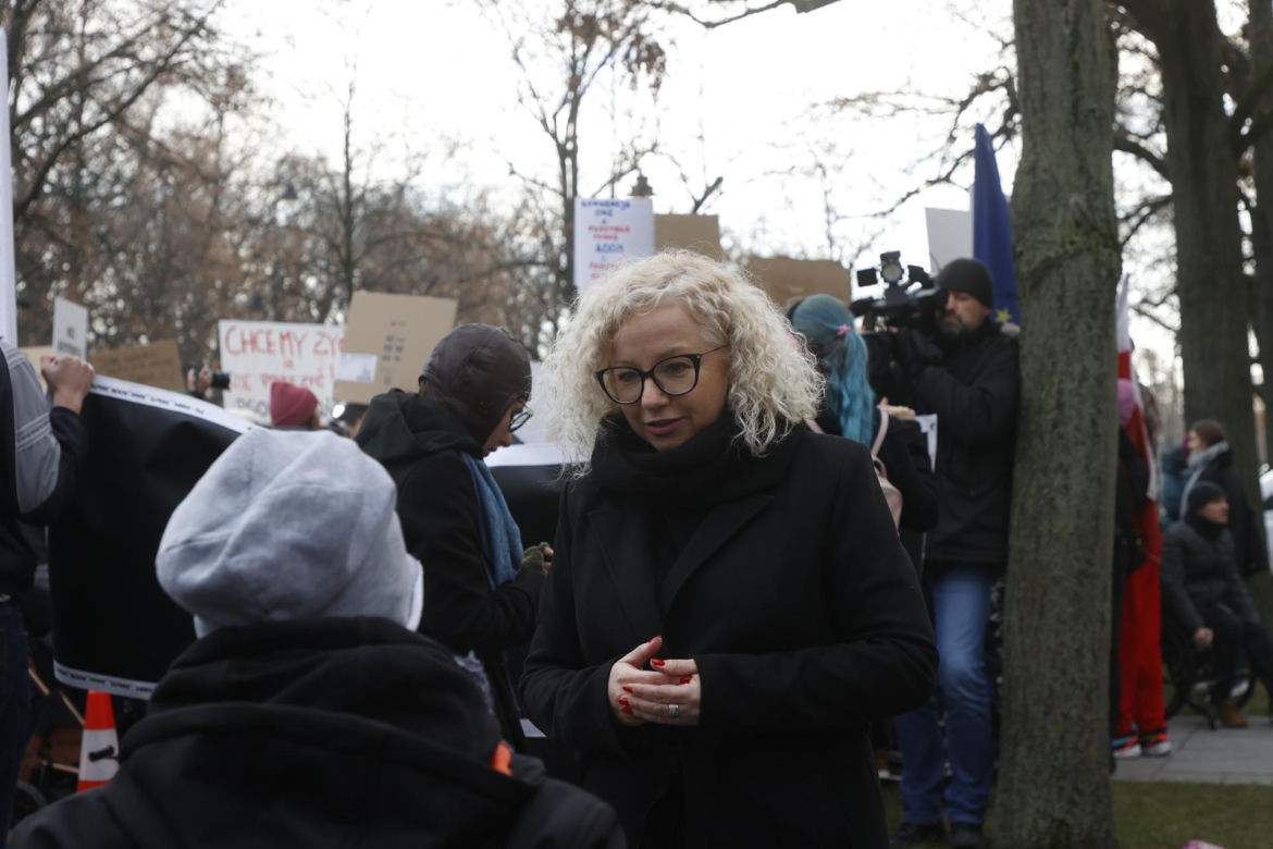 Protest osób z niepełnosprawnościami pod Kancelarią Premiera