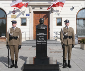 Pomnik Lecha Kaczyńskiego w Warszawie