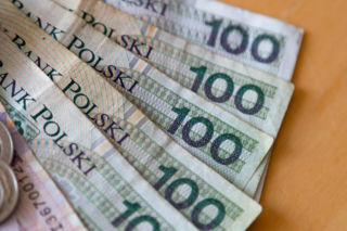 Ile wyniesie 14. emerytura na rękę w 2023? Jaki przelew wpłynie we wrześniu na konta emerytów?