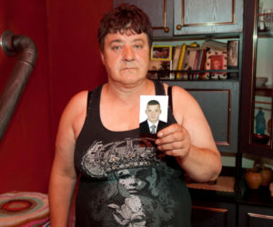 terroryzuje wieś