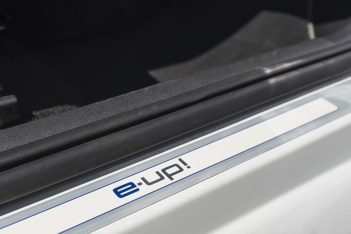 2020 Volkswagen e-up! 