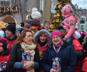WOŚP 2020. Była wielka ściskawa i światełko do nieba