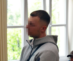 Groziła taksówkarzowi nożem. 32-latka z Łodzi skazana