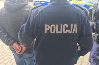 Odkręcił gaz w bloku wielorodzinnym i uciekł. Policja znalazła 45-latka w hotelu