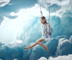 Najciekawsze momenty teledysku Breathin! Zobaczcie, jak dobrze wygląda Ariana Grande!