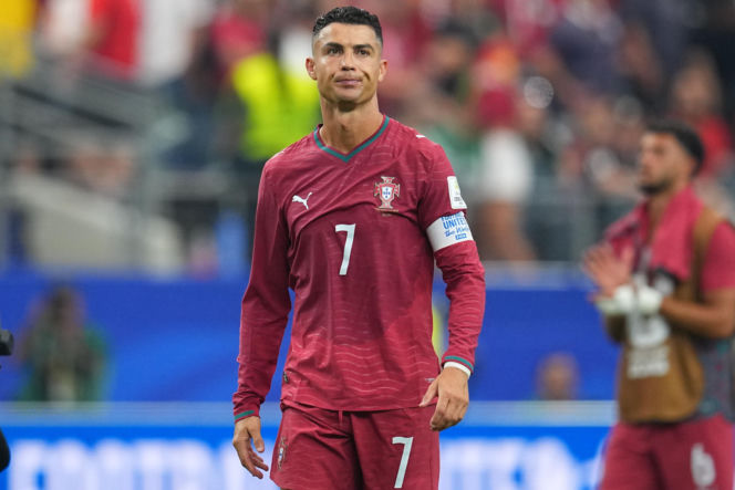 Cristiano Ronaldo CR&