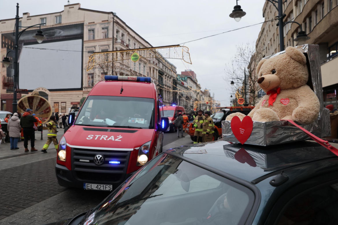 Łódź. Wielka Szarża na Piotrkowskiej w Łodzi, w ramach 33. Finału Wielkiej Orkiestry Świątecznej Pomocy.