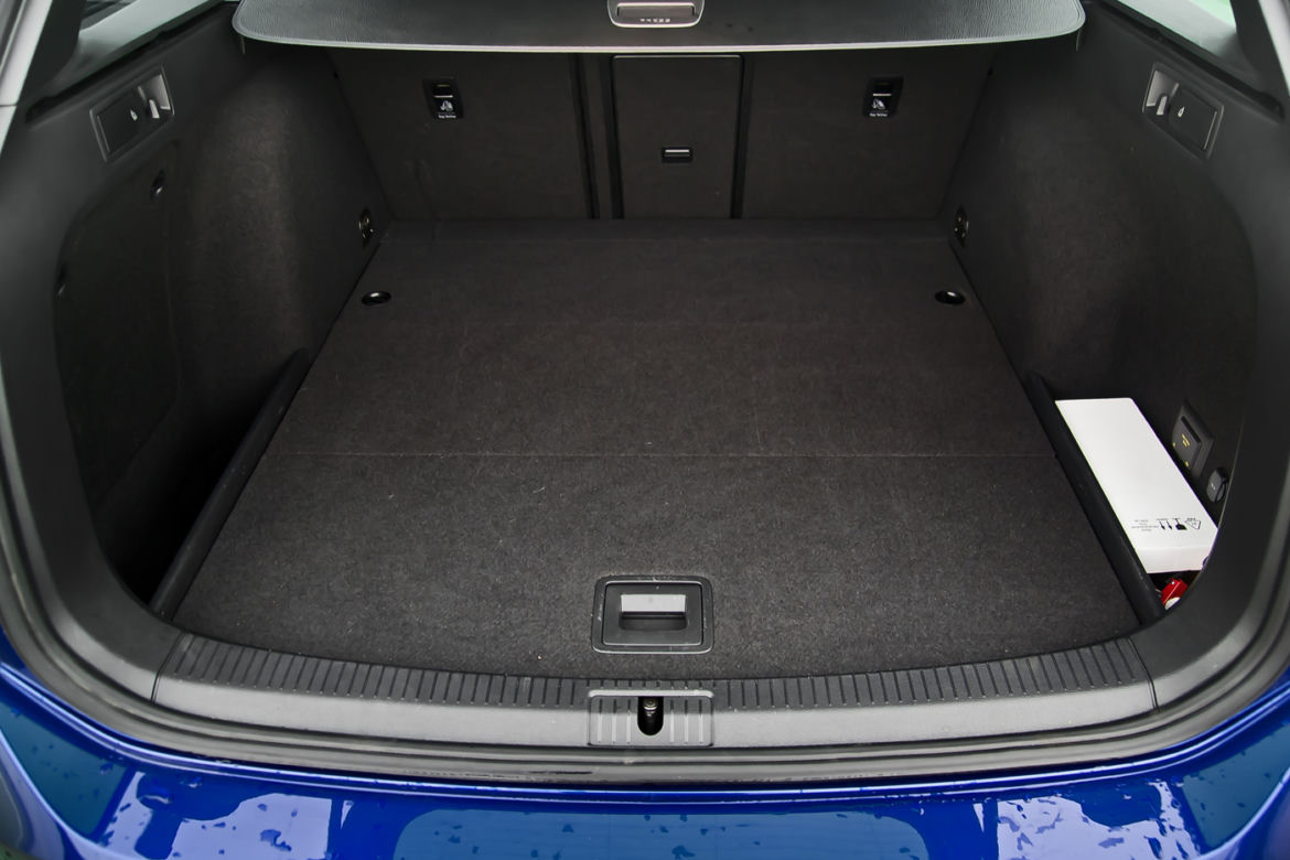 Volkswagen Golf Variant R