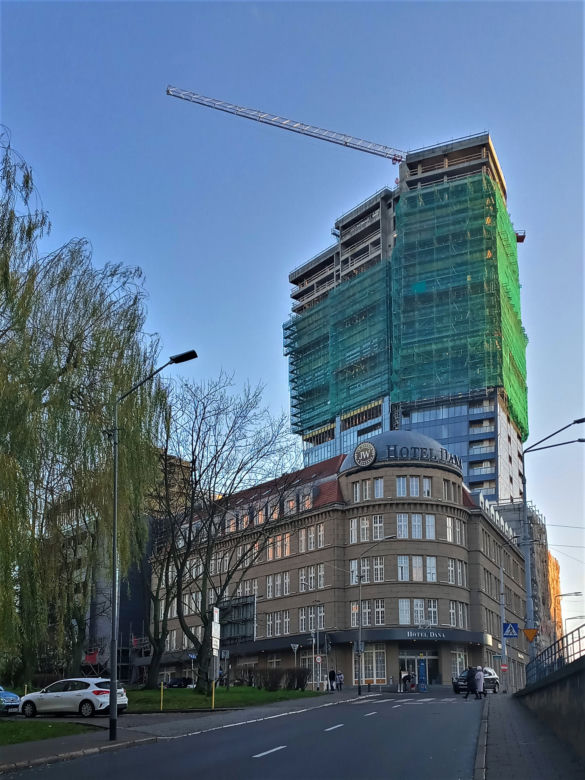 Budowa Hanza Tower
