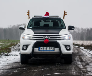 Toyota Hilux Selection 2.4 D-4D 4x4 - pomocnik Świętego Mikołaja