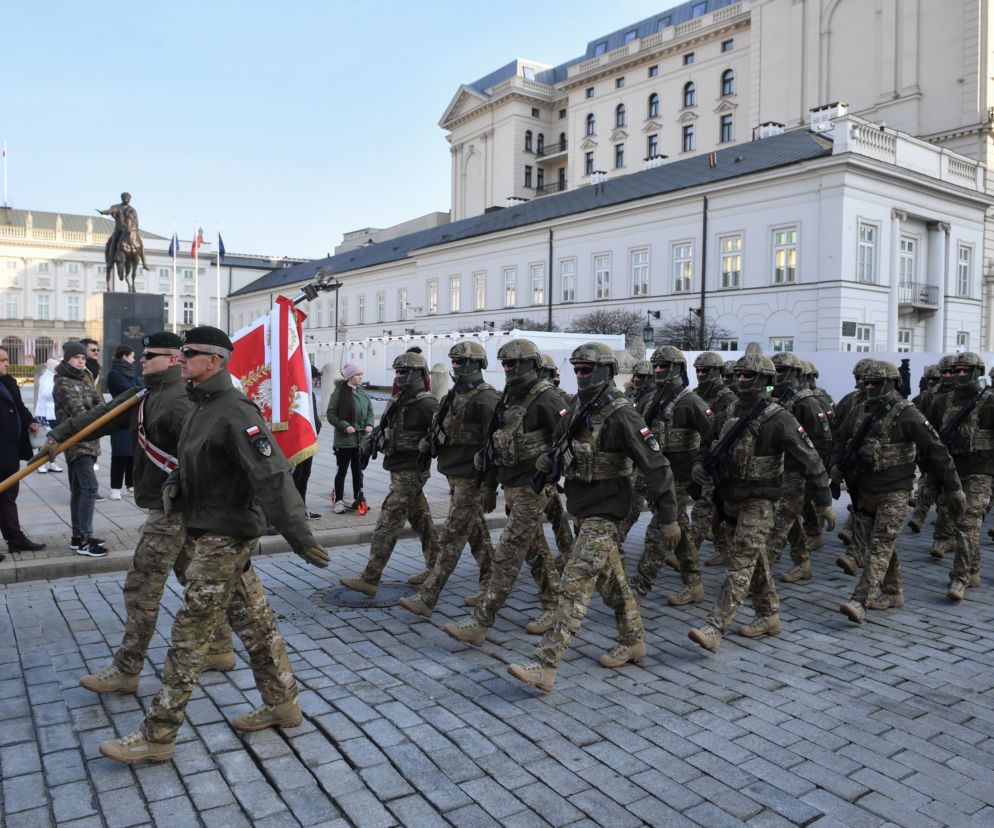 Święto Niepodległości. Oficjalne uroczystości przy grobie Nieznanego Żołnierza i defilada wojska