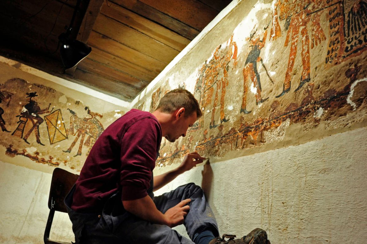 Krakowscy archeolodzy z UJ uratowali malowidła Majów z okresu kolonialnego