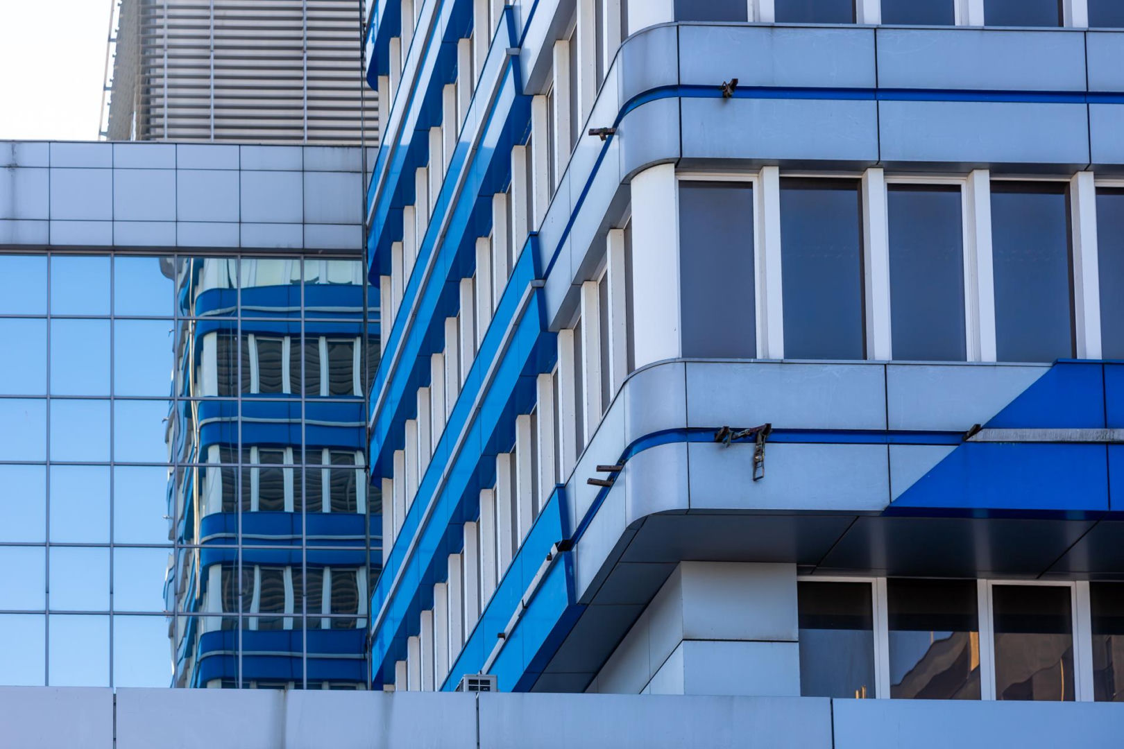 Biurowiec PKO na rogu Marszałkowskiej i Nowogrodzkiej w Warszawie