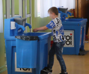 Uczniowie pili zatrutą wodę