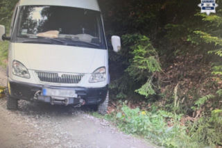Auto zaczęło zjeżdżać ze zbocza. Tragiczny finał w Lipowej