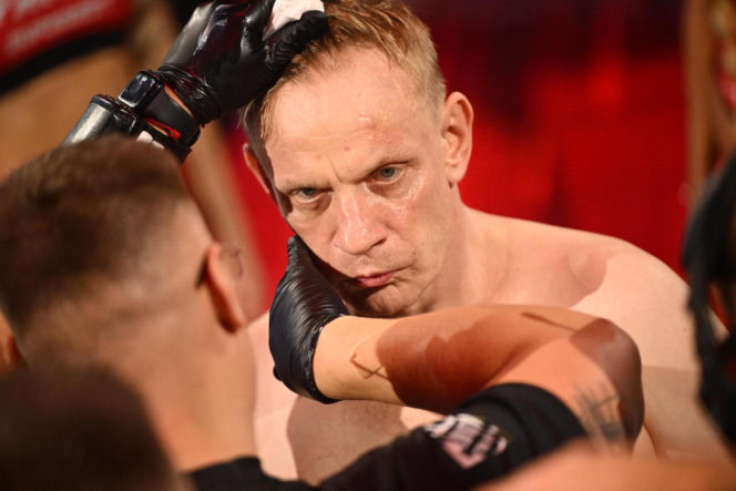 Bartosz Żukowski vel. Waldek Kiepski przegrał na gali Fame