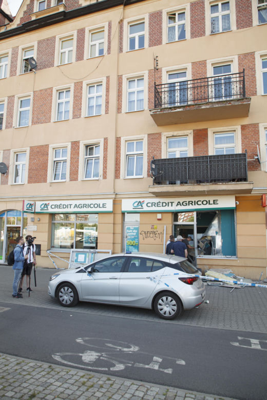Wrocław: Złodziej wysadzili bankomat w banku na Karłowicach