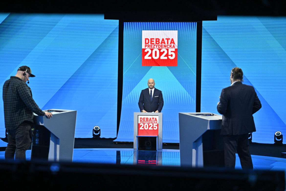 Ostatnie chwile przed debatą kandydatów
