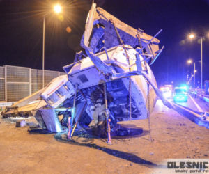 Wypadek na S8 pod Oleśnicą
