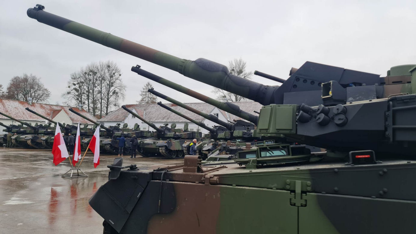 Błaszczak przekazał K2. Koreańskie czołgi już w Morągu