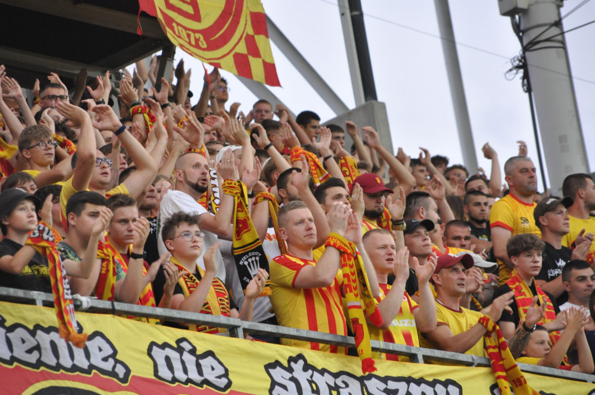 Kibice Korony Kielce na meczu ze Śląskiem Wrocław