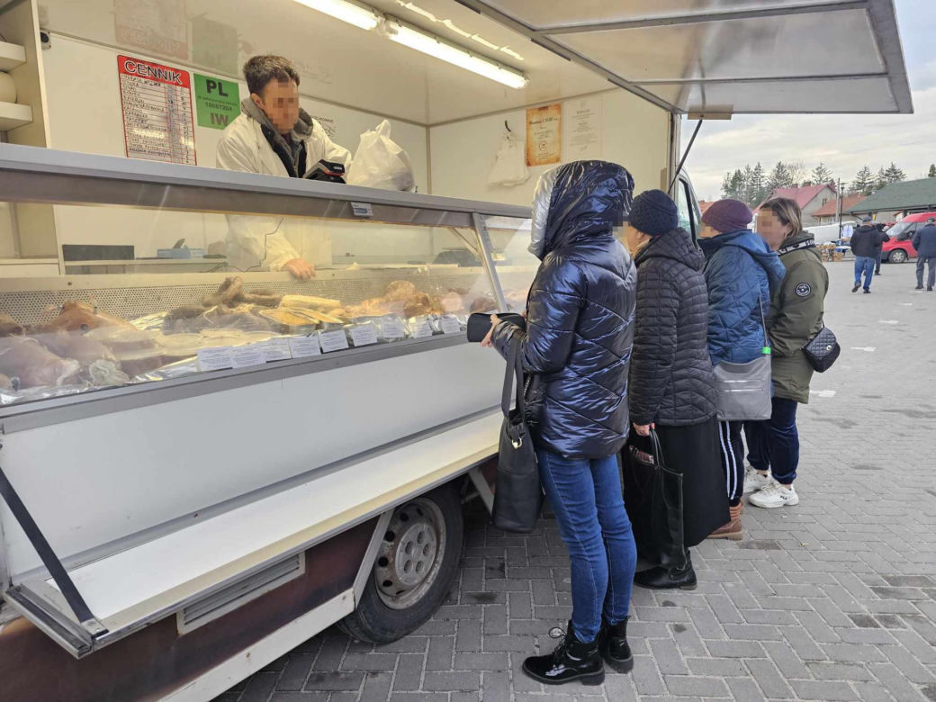 Czy po aferze w Nowej Dębie mieszkańcy Podkarpacia boją się kupować mięso na ulicy 