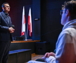Mateusz Morawiecki podczas spotkania z mieszkańcami Janowa Lubelskiego
