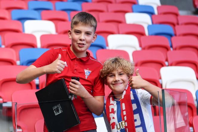 Górnik Zabrze - GKS Katowice: Zdjęcia kibiców i zawodników z meczu 6. kolejki PKO BP Ekstraklasy
