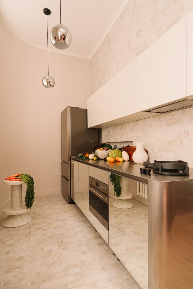 Spotkanie kultur w łódzkim mieszkaniu. Zdjęcia