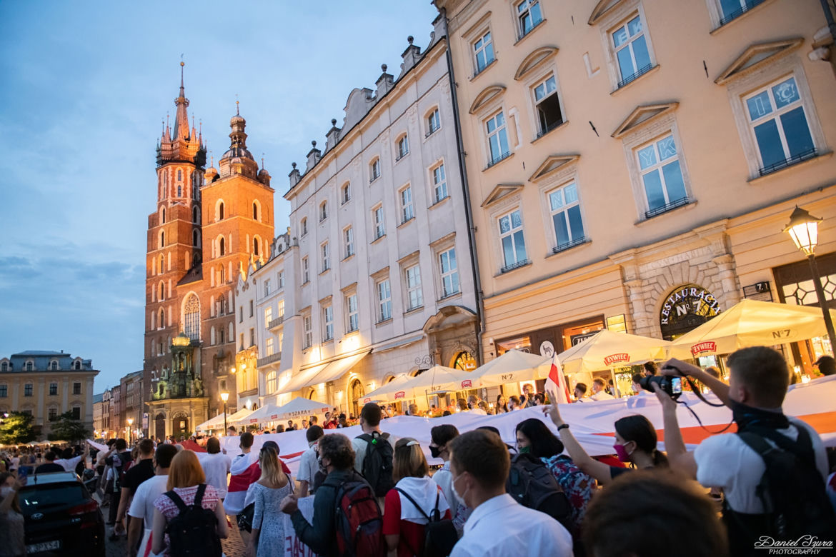 Marsz solidarności z Białorusinami w Krakowie