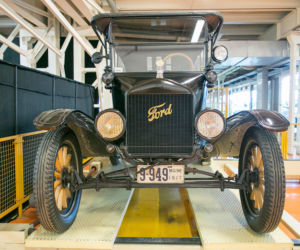 Otwarcie muzeum motoryzacji w fabryce FSO w Warszawie