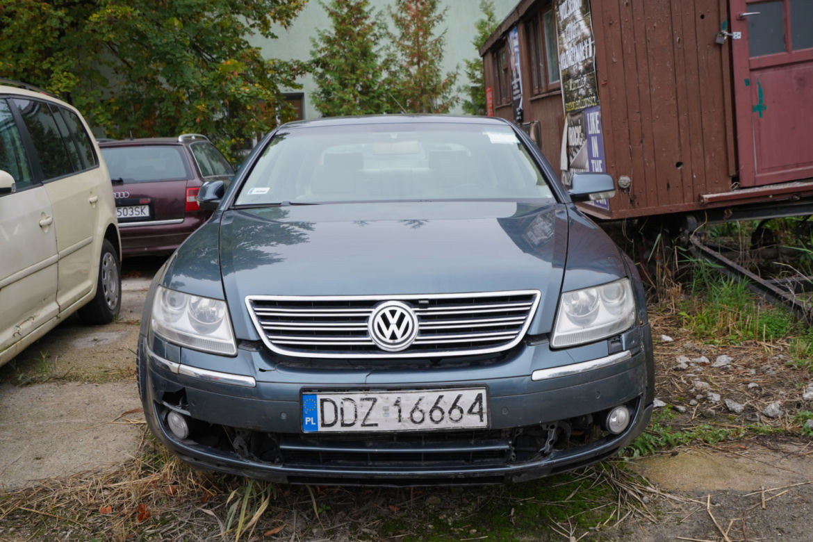 Volkswagen Phaeton. Cena wywoławcza - 8120