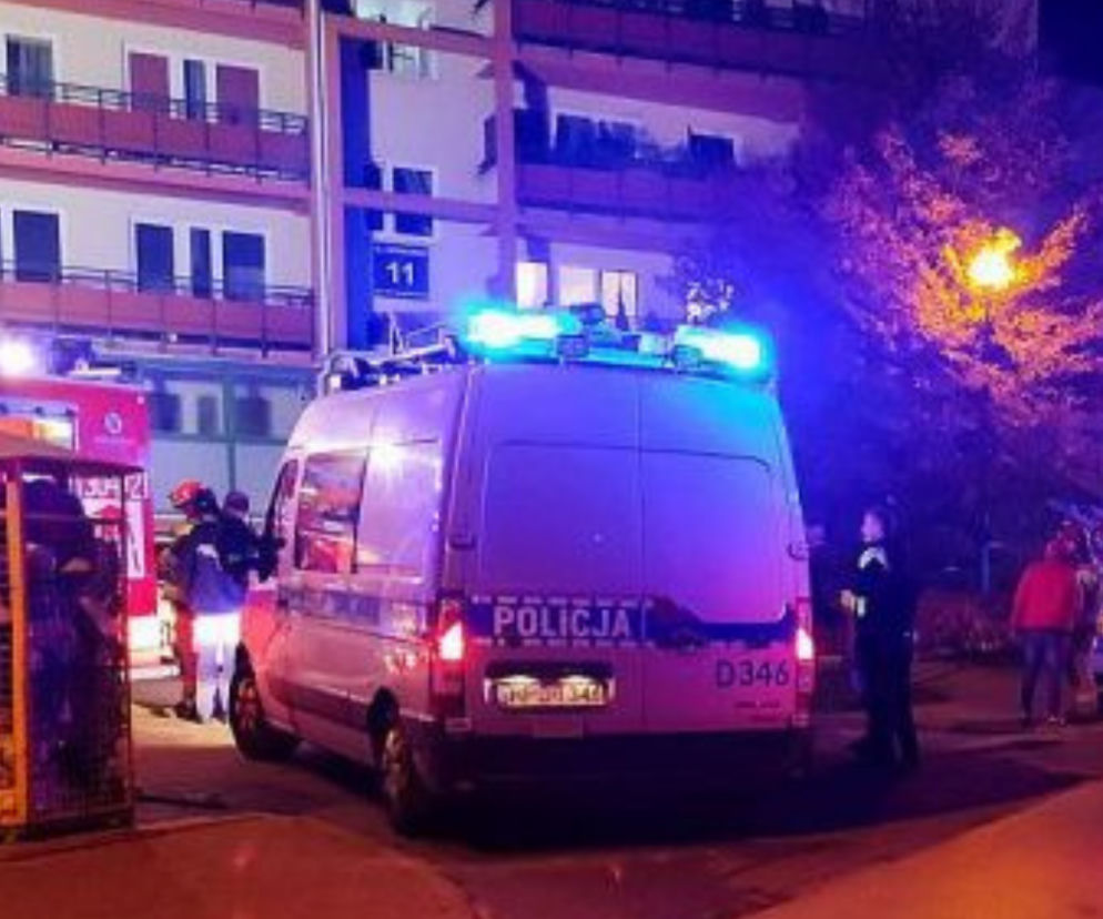 Policjanci ewakuowali mieszkańców bloku
