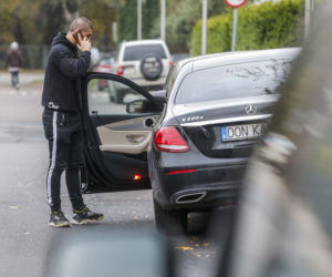 Don Kasjo jeździ luksusowym Mercedesem Klasy E