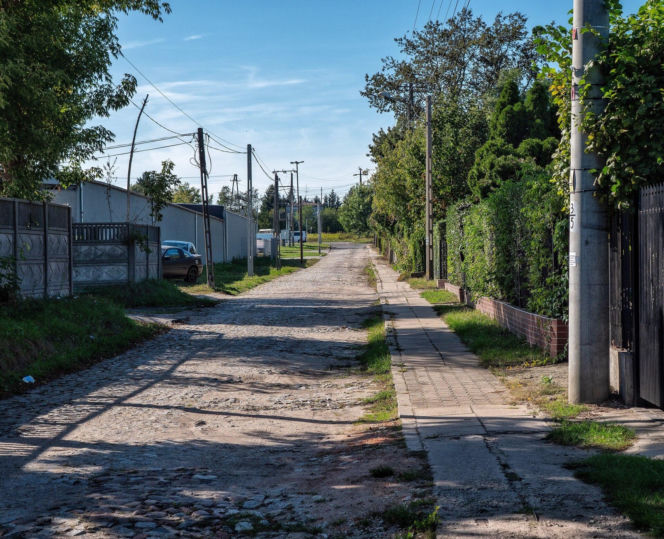 To jedno z najpiękniejszych miast w woj. łódzkim. Kiedyś było kurortem dla mieszkańców Łodzi