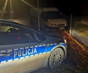 Pijany kierowca z 4 promilami w Rudach. 40-latek wjechał w płot i usłyszy zarzuty