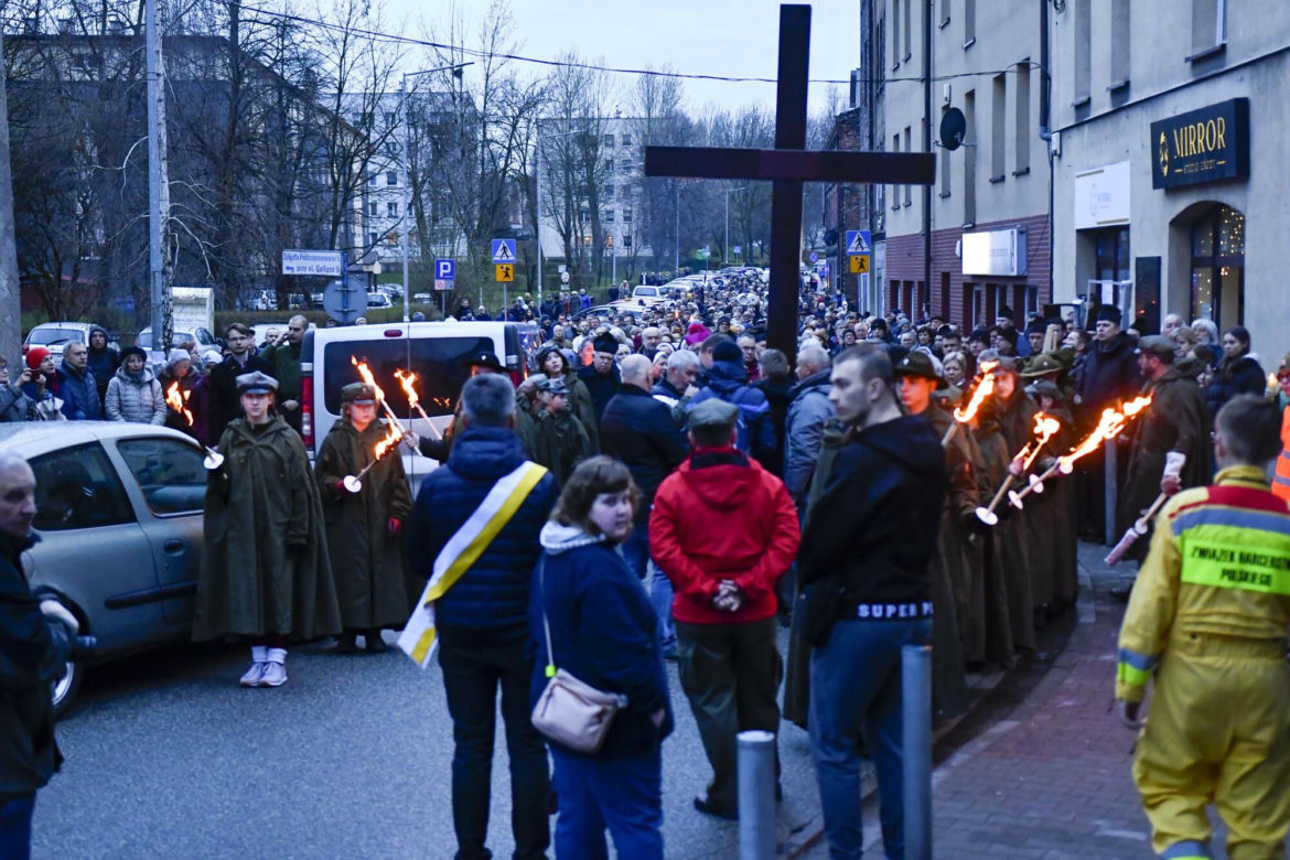 Droga Krzyżowa w Katowicach 2023 GALERIA