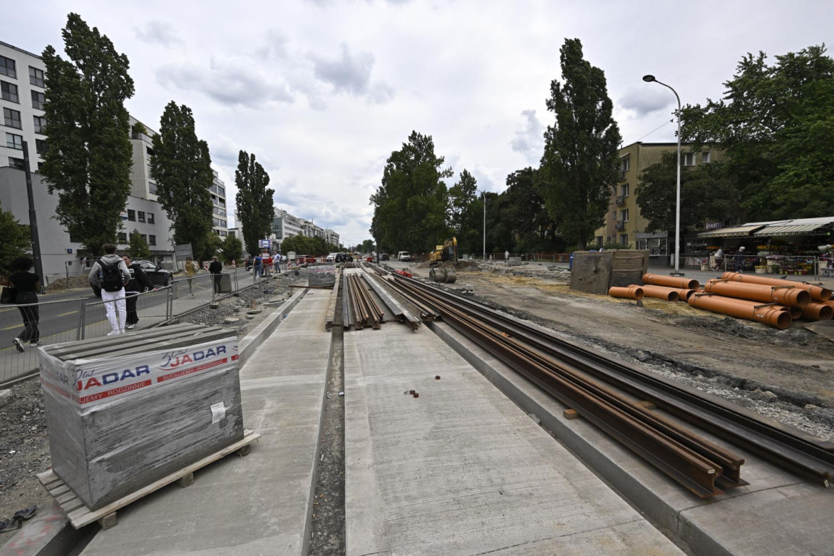 Tramwaj do Wilanowa wytnie autobusy?! Od września wielkie zmiany w komunikacji. ZTM zaczyna konsultacje z mieszkańcami